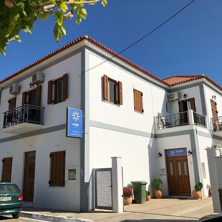 Mythos Suites-Hermes Apartment Метони Экстерьер фото